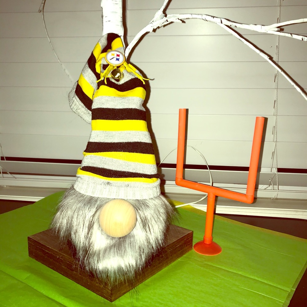 Gnome, Steelers theme